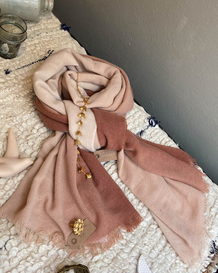 Écharpe Frangée Tie and Dye en Laine – MANILLE Jade & Écureuil