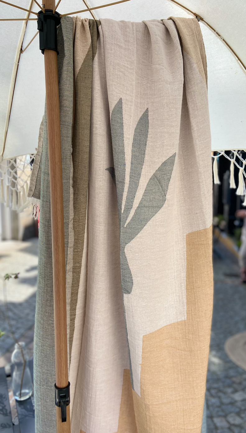 Fouta frangée en coton recyclé – Palmier & Soleil Levant