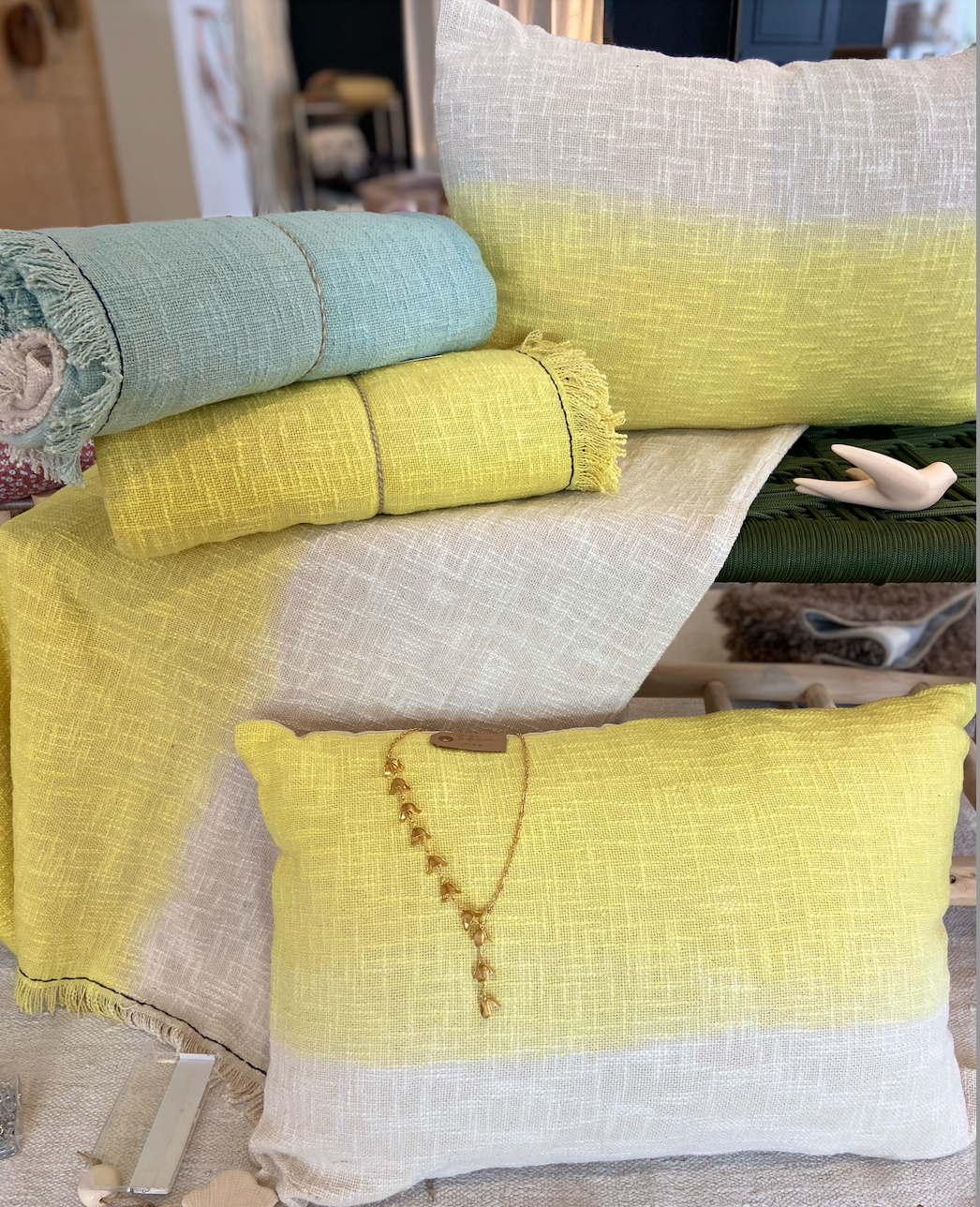 coussin et plaid coloris citrus jaune